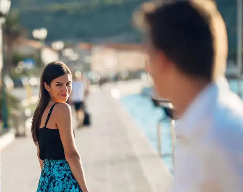 تاثیر نگاه اولیه برای اینکه دختر عاشق شما بشه وینگمن فارسی